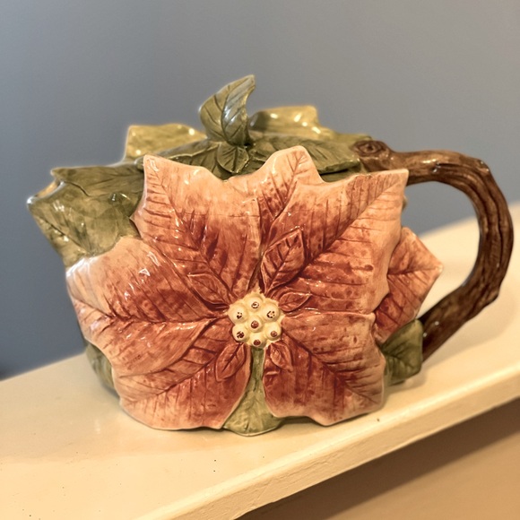Omnibus Japan Hand Painted Vintage Poinsettia Flower Carafe Teapot Water Pitcher - Picture 1 of 5